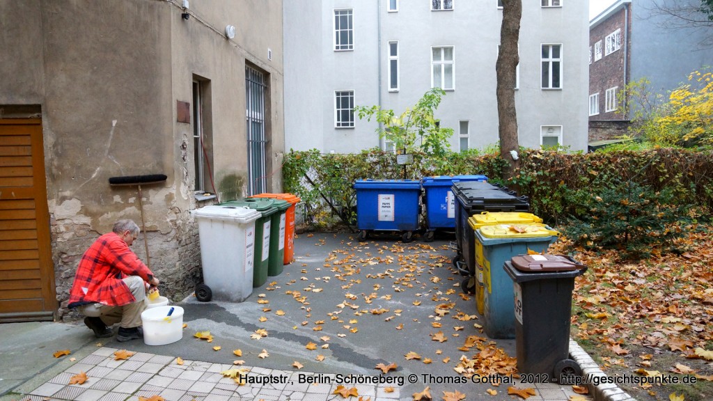 Handwerker im Hof - Hauptstr., Berlin-Schöneberg Handwerker im Hof - Hauptstr., Berlin-Schöneberg