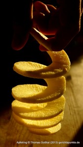Serie: Apfelschälmaschine